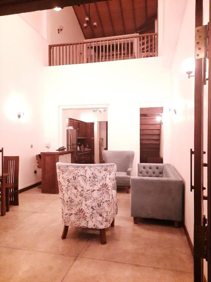 The Dutch Boutique Bed & Breakfast กอลล์ ภายนอก รูปภาพ