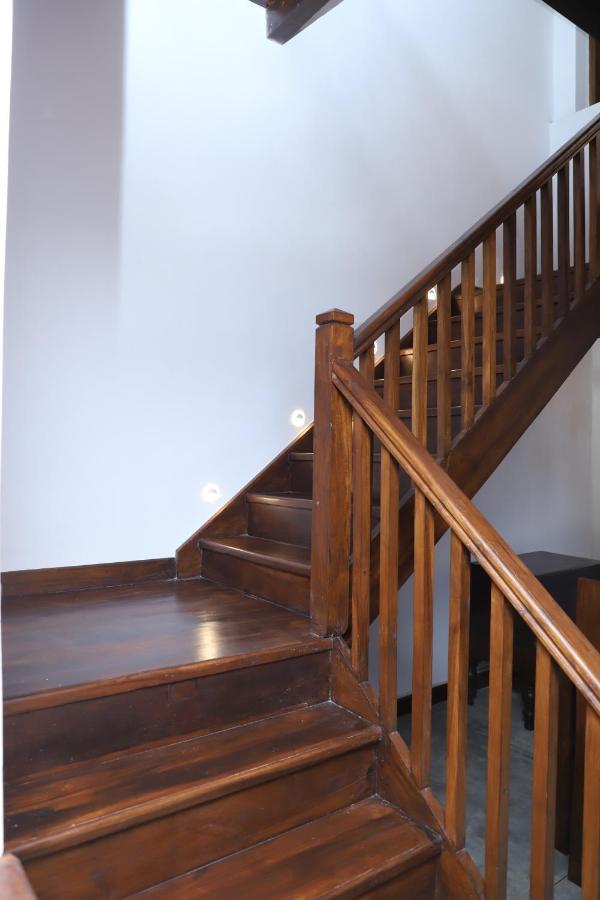 The Dutch Boutique Bed & Breakfast กอลล์ ภายนอก รูปภาพ