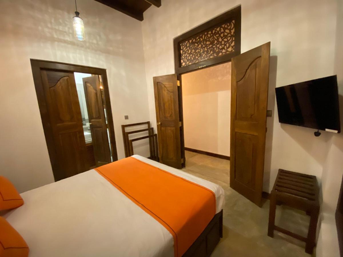 The Dutch Boutique Bed & Breakfast กอลล์ ภายนอก รูปภาพ